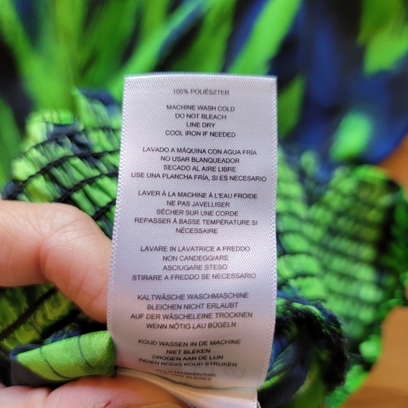 Micheal Kors Chiffon Cap Sleeve Blouse ~ Small - Picture 5 of 7